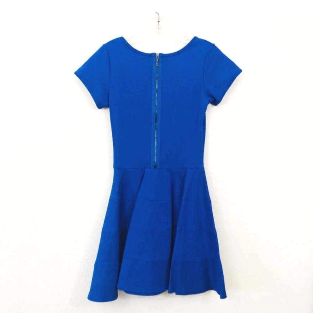 NWT  Royal Blue Fit & Flare Pleated Short Sleeve Ponte Dress Size M - Picture 3 of 13